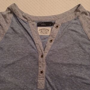 Prana Women's Heathered Blue and Gray Henley Hemp Blend Top Women's Size Small